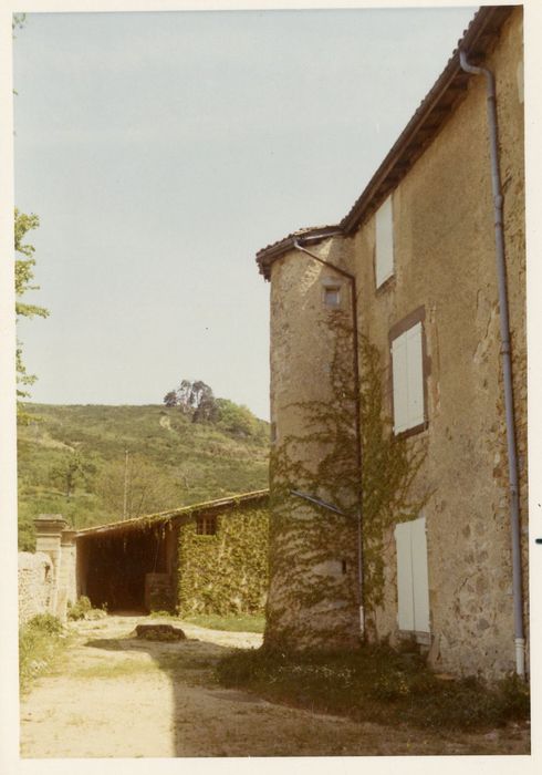 façade ouest, vue partielle