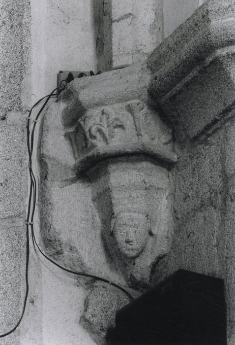détail d’un culot sculpté