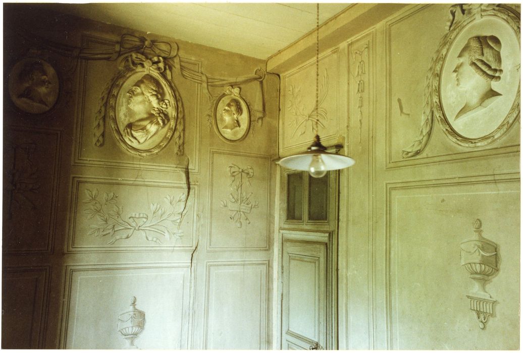 escalier Louis XVI, vue partielle des décors