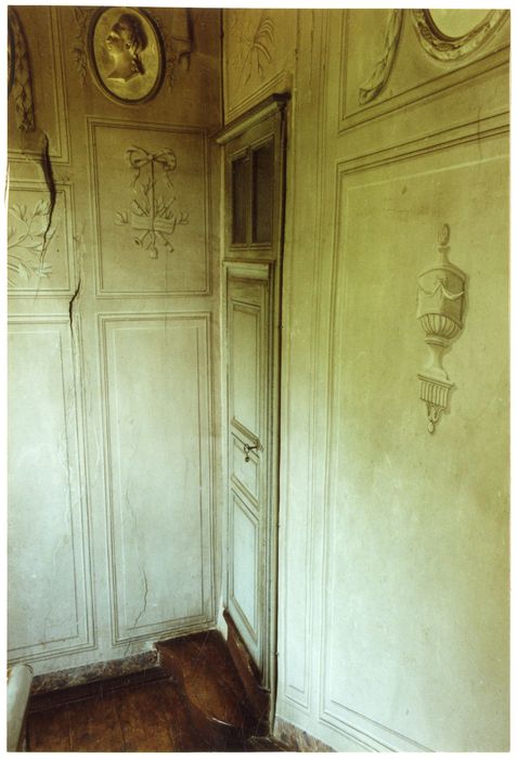 escalier Louis XVI, vue partielle des décors