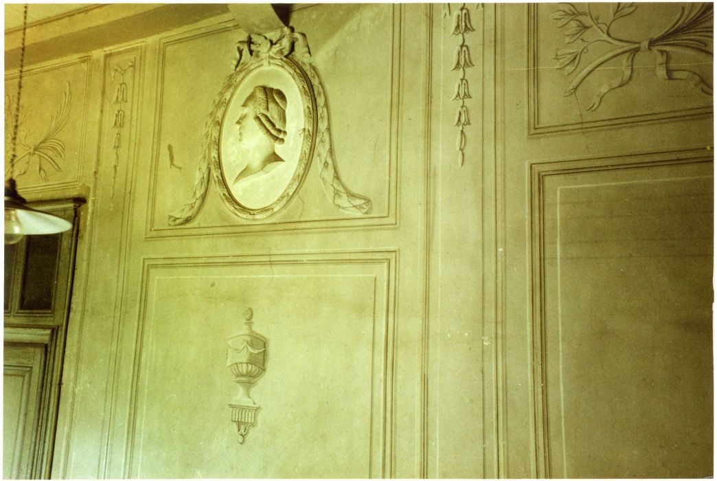 escalier Louis XVI, détail des décors
