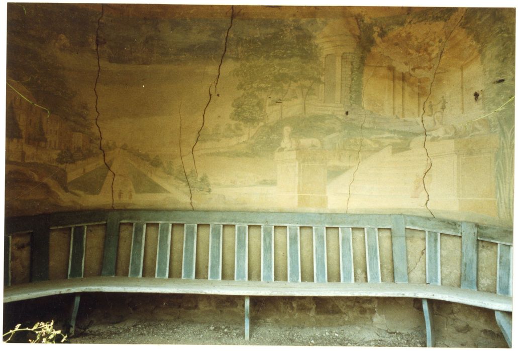 tonnelle du parc, vue partielle des décors peints