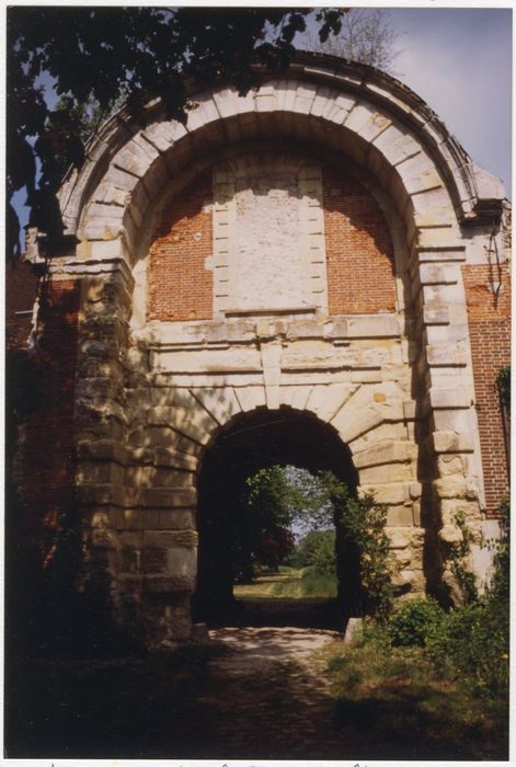 aile sud sur l’avant-cour, pavillon central