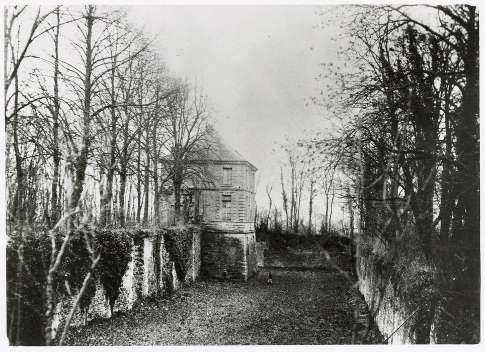 pavillon d’angle nord-est