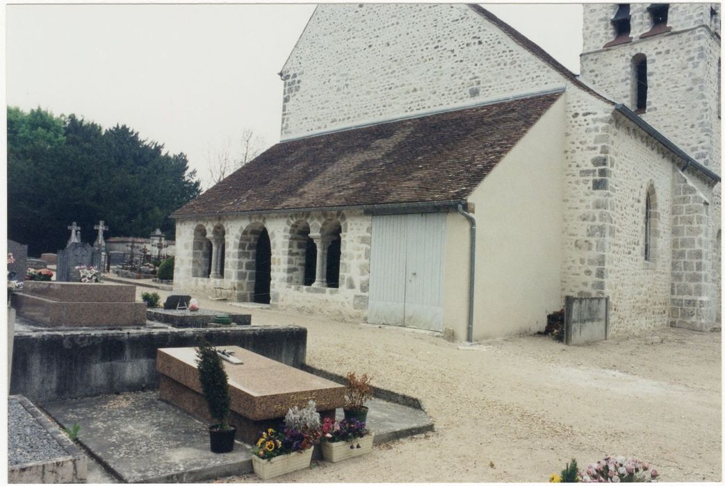 porche d’accès ouest