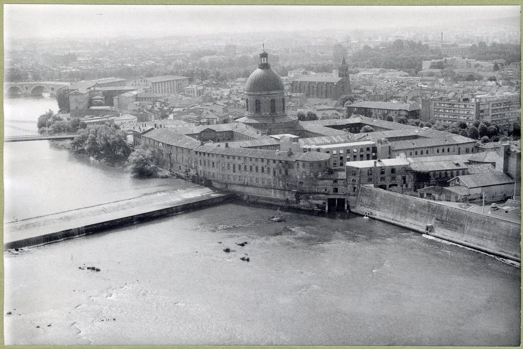vue aérienne de l’ensemble des bâtiments