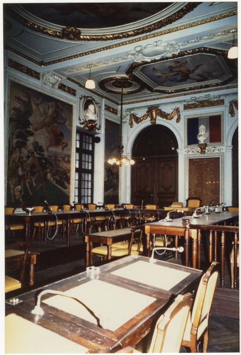 salle du conseil municipal, vue partielle du décor