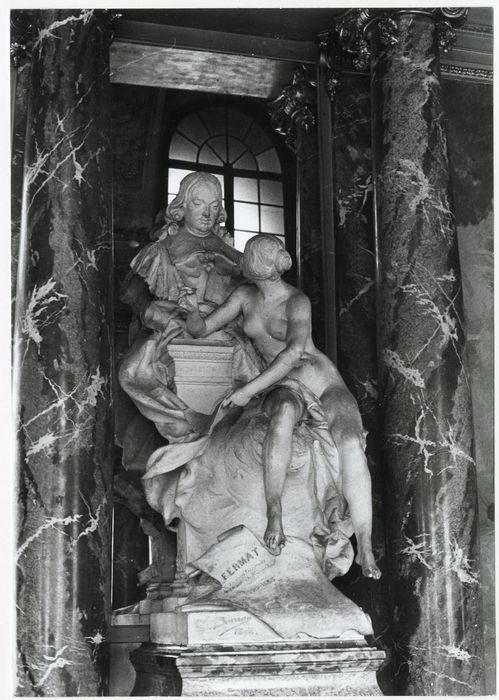 groupe sculpté du salon des Illustres : Buste de Fermat