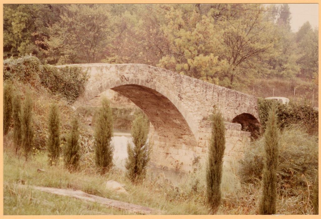 vue générale en aval
