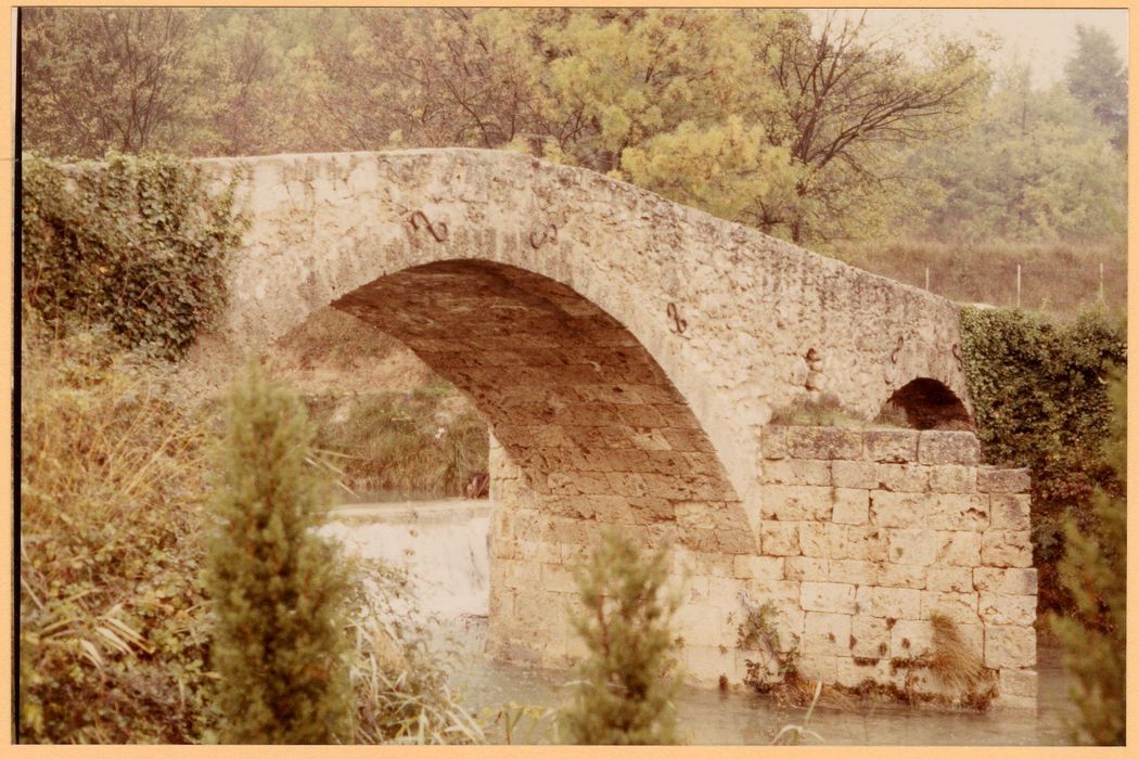 vue générale en aval