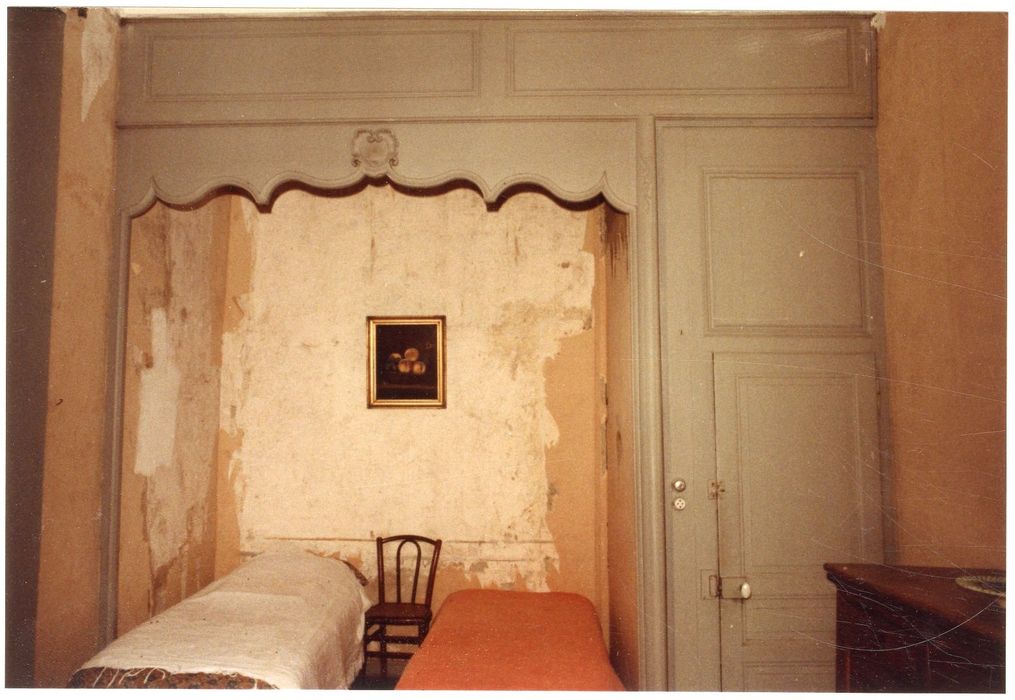 1er étage, chambre à alcôve