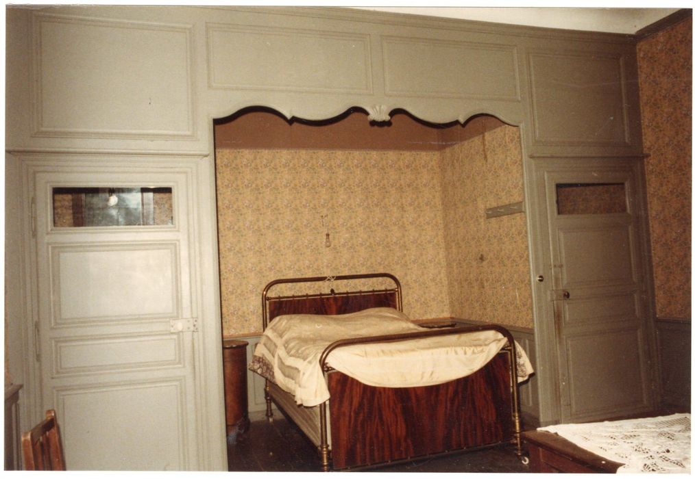1er étage, chambre à alcôve