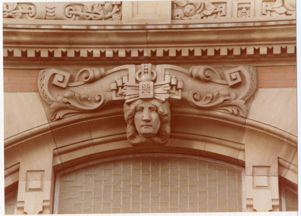 aile nord, détail décoratif d’une clé