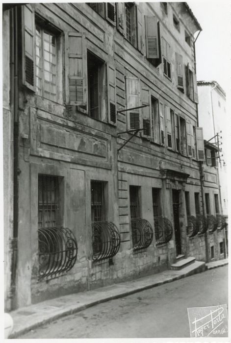 façade sur rue