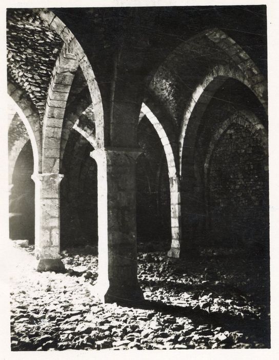 vue partielle des caves voûtées