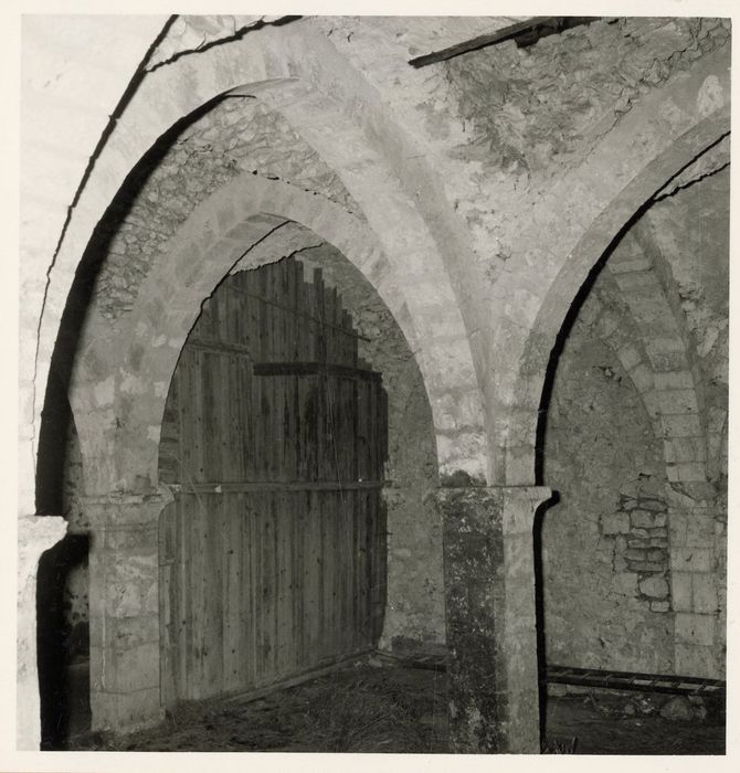 vue partielle des caves voûtées