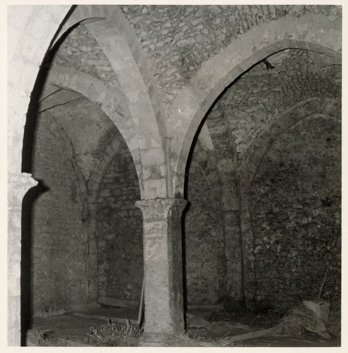 vue partielle des caves voûtées