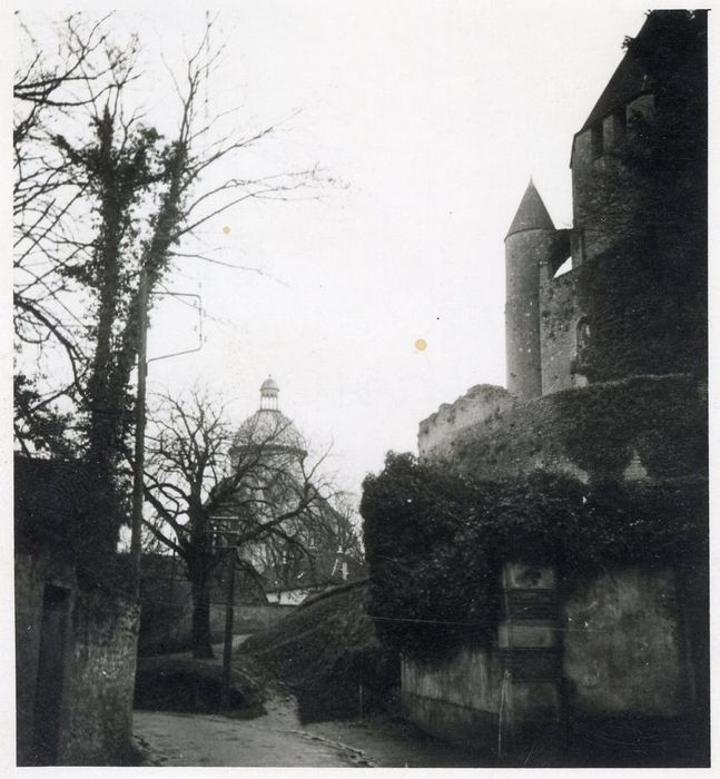vue partielle de l’église depuis l’Ouest