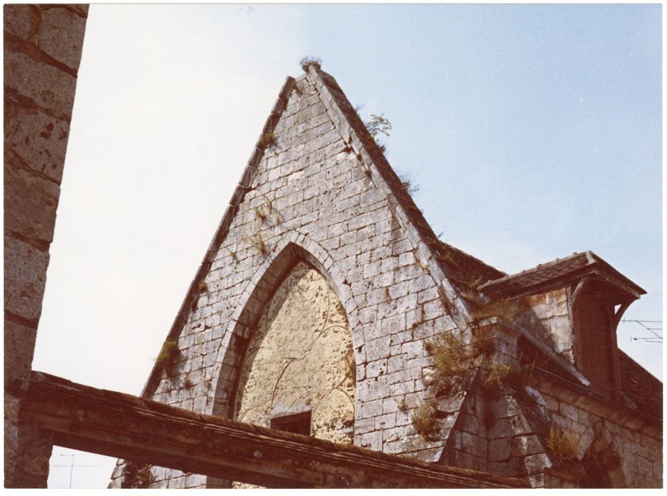 chapelle seigneuriale, pignon est, vue partielle