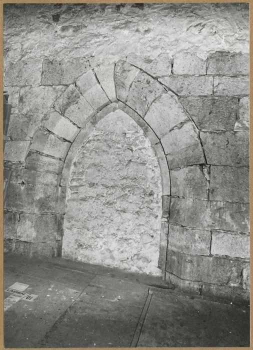 chapelle seigneuriale, ancienne baie sud