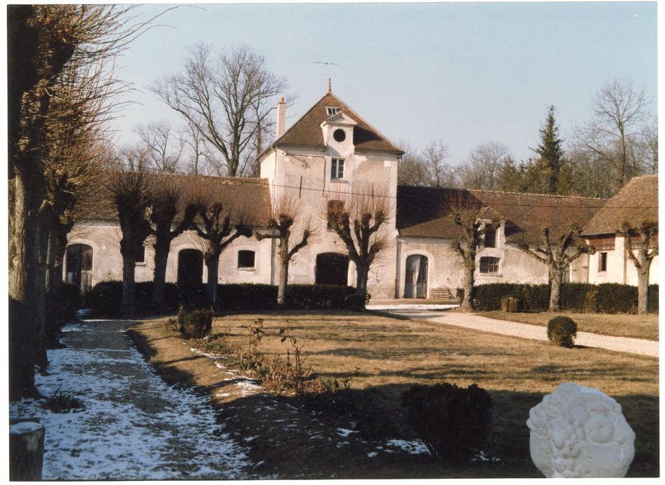 communs, façade sud-est