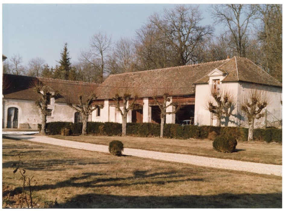 communs, façade sud-ouest