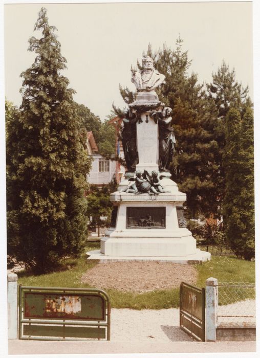 vue générale du monument