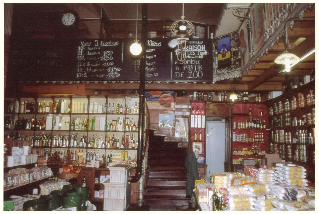 aménagement intérieur, vue partielle