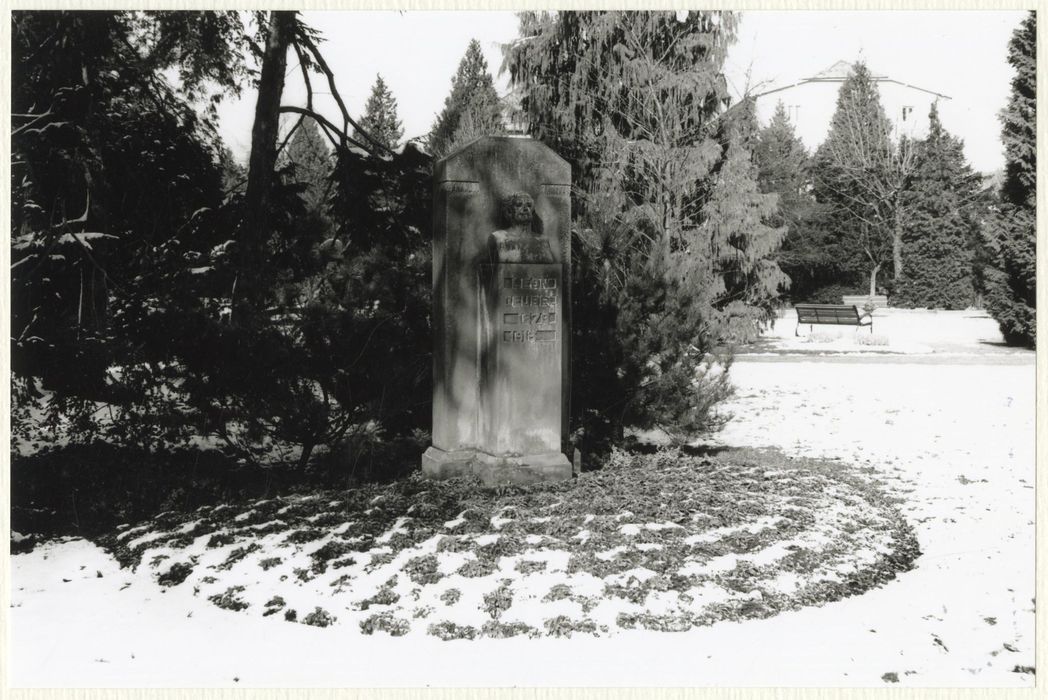 monument de Léon Deubel