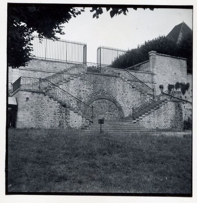 jardin, escalier monumental d’accès à la première terrasse sud