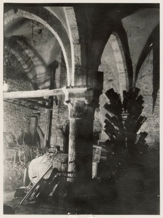 vue partielle de la cave