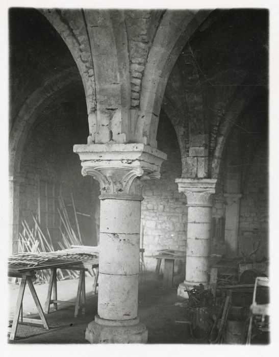 vue partielle de la cave