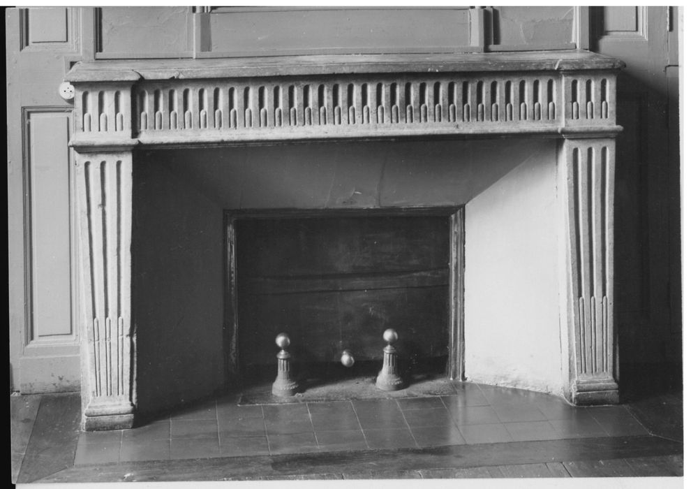 chambre n°3, cheminée