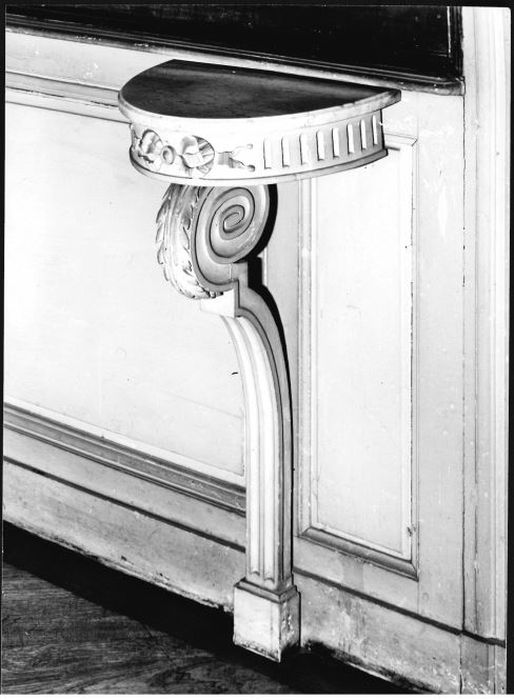 salon n°2, détail d’une console