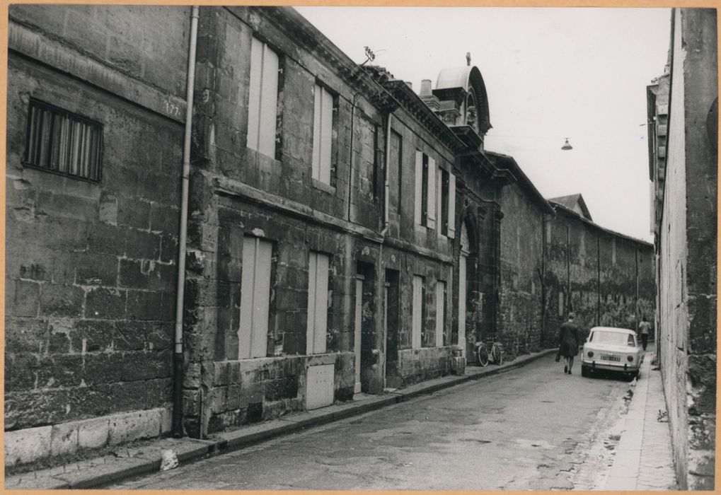 façade sur la rue Magendie