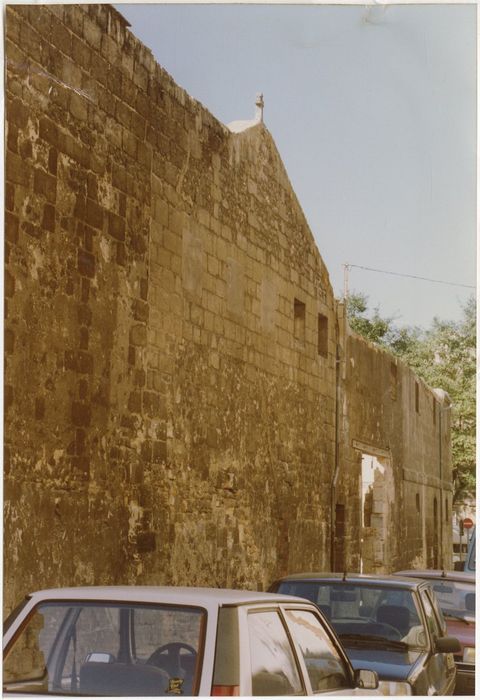 mur d’enceinte sur la rue Lalande