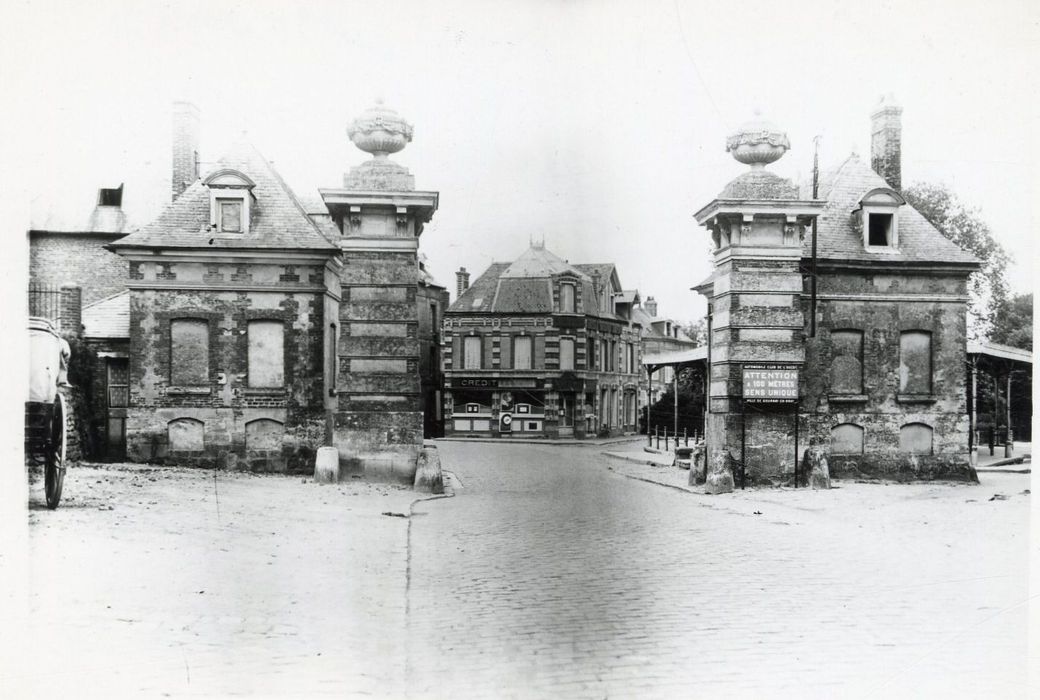 vue générale de la porte depuis le Sud
