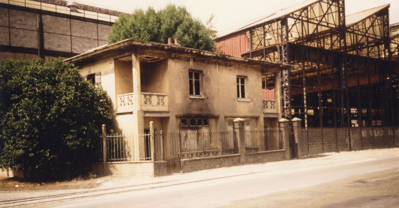 façade sud sur rue