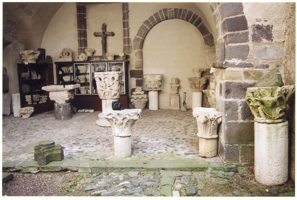 dépôt lapidaire