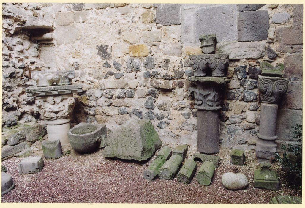 dépôt lapidaire