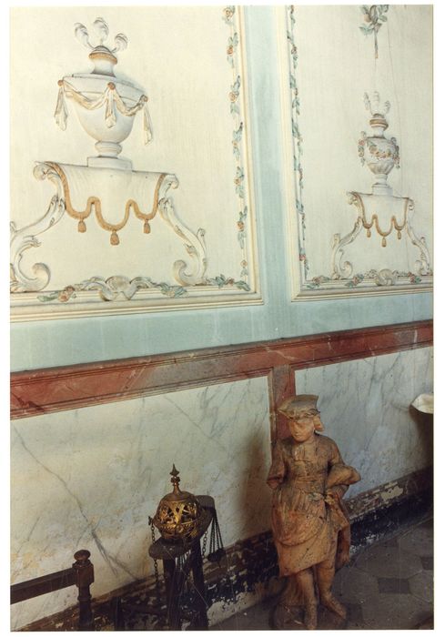 chapelle, vue partielle du décor