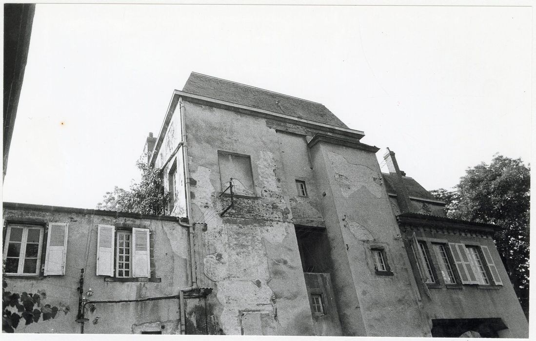façade nord, vue partielle