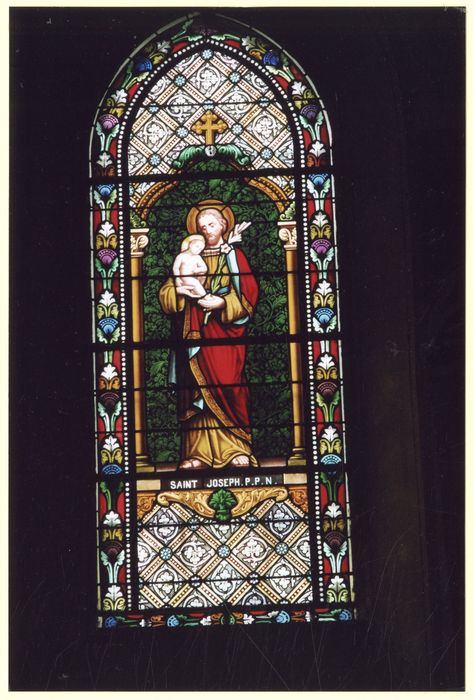 verrière du transept nord : Saint Joseph et l’Enfant