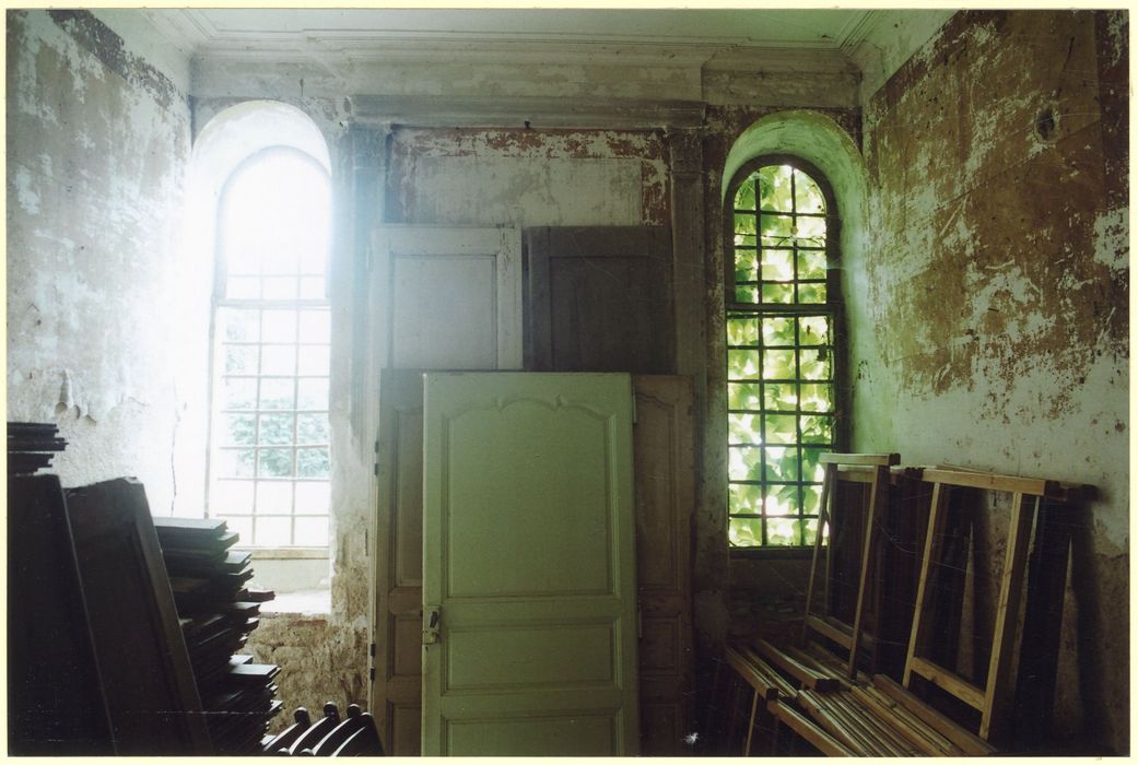 aile est, chapelle