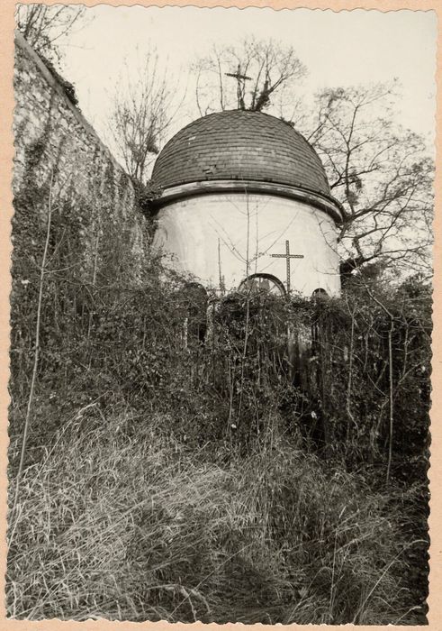 chapelle de la rotonde, détail de la croix sommitale