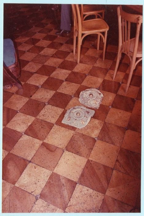 2e étage, chapelle, détail du parquet