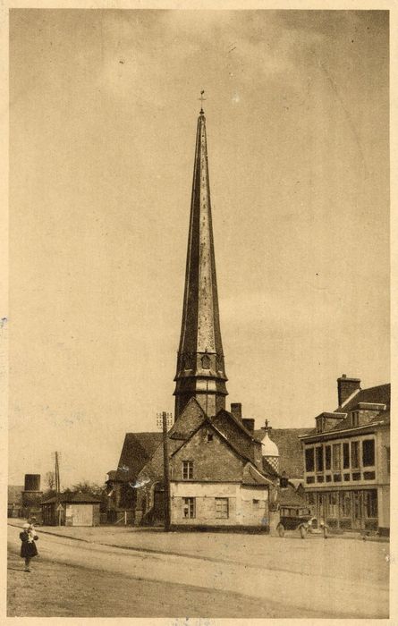 vue générale de l’église dans son environnement