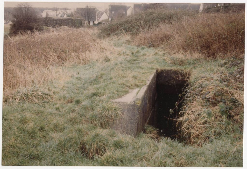 abris souterrains sud, entrée nord