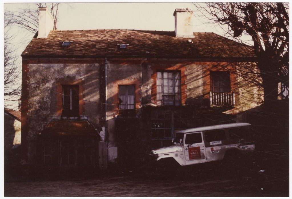 communs, façade ouest