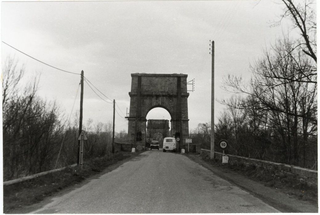 vue générale depuis l’Est